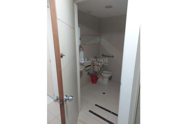 Oficinas y Consultorios, Alquiler, San Vicente - $3.200.000