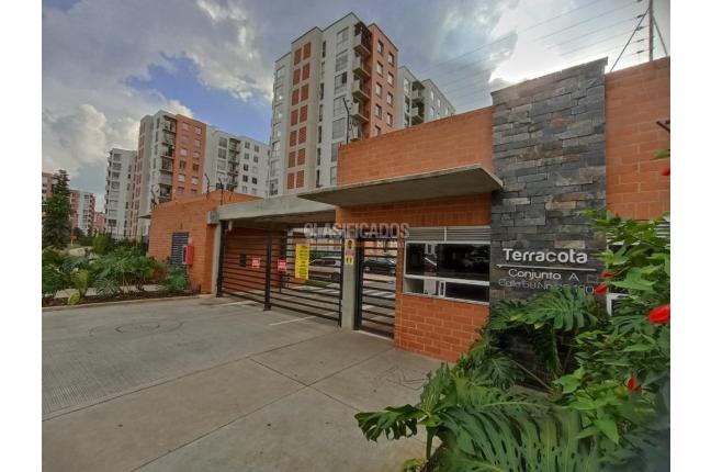 Apartamentos, Alquiler en Ciudad Melendez