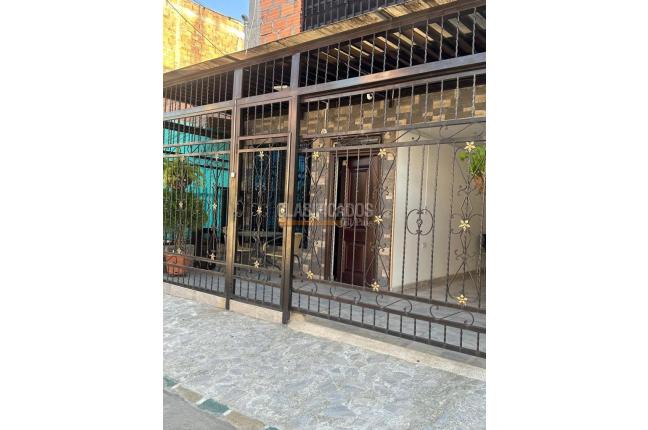 Casas, Venta en Nueva Floresta