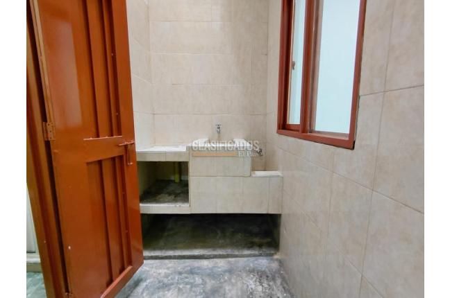 Apartamentos, Alquiler, El Vallado - $700.000