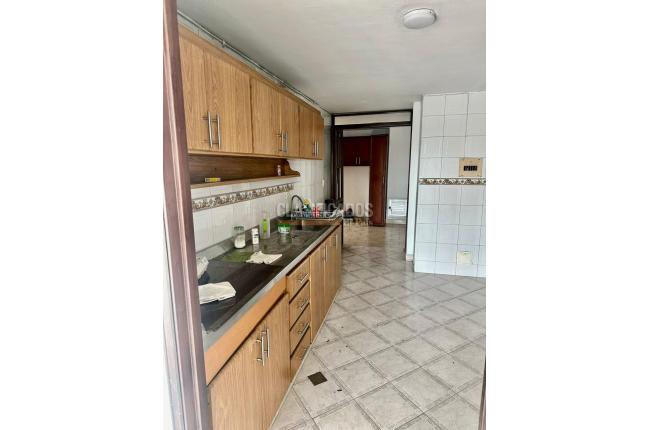 Apartamentos, Venta, Versalles - $450.000.000