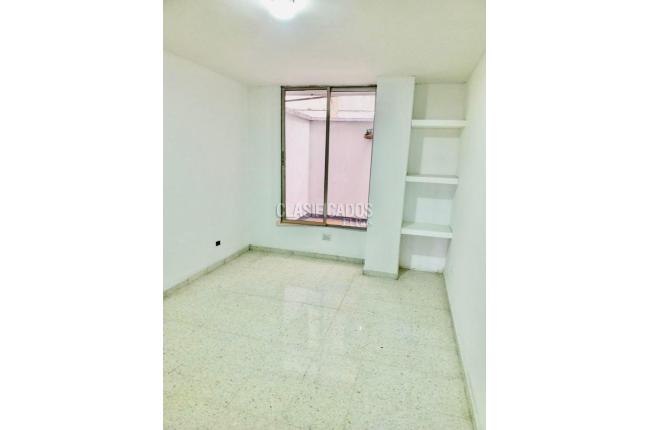 Apartamentos, Venta, Versalles - $450.000.000