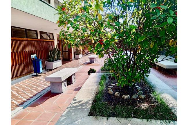 Apartamentos, Venta, Versalles - $450.000.000