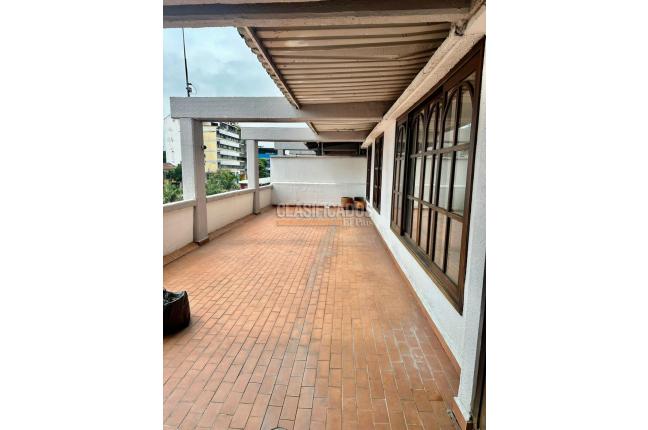 Apartamentos, Venta, Versalles - $450.000.000