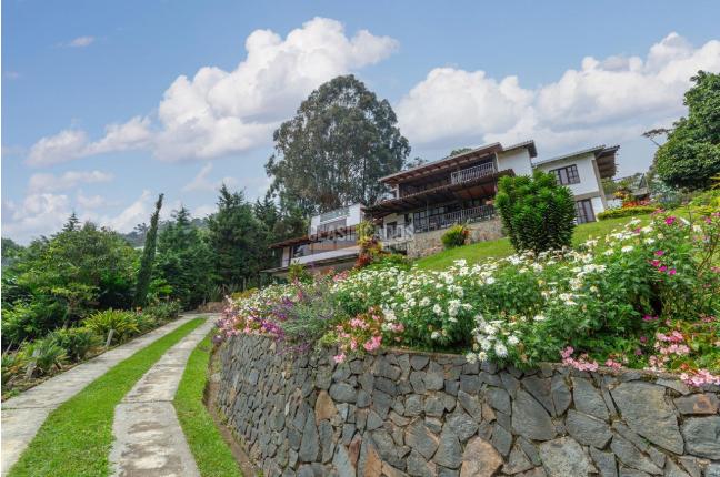Fincas y Casas Campestres, Venta en Yumbo