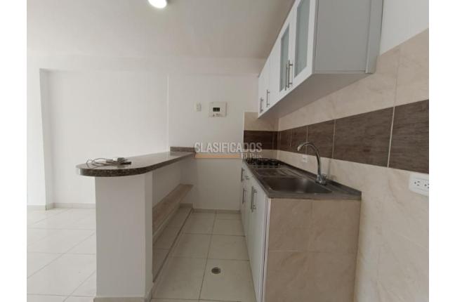 Apartamentos, Alquiler, Salomia - $950.000