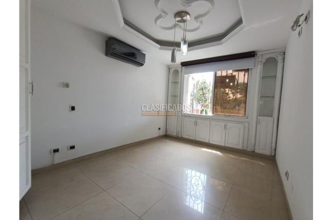 Casas, Alquiler, La Hacienda - $5.000.000