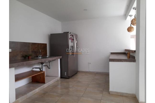 Casas, Alquiler, Prados del Norte - $13.000.000