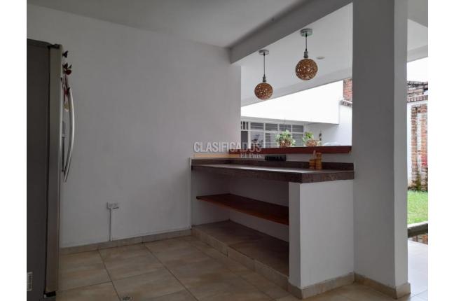 Casas, Alquiler, Prados del Norte - $13.000.000