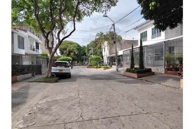 Casas, Alquiler, Prados del Norte - $13.000.000