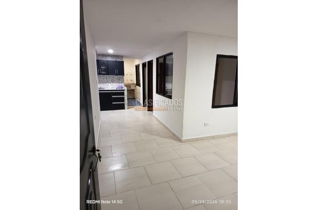 Apartamentos, Alquiler, Villacolombia - $700.000