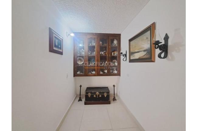 Apartamentos, Venta, Álamos - $300.000.000