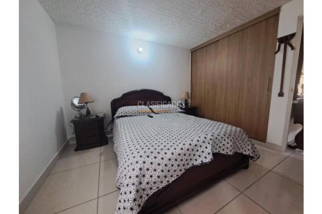 Apartamentos, Venta, Álamos - $300.000.000