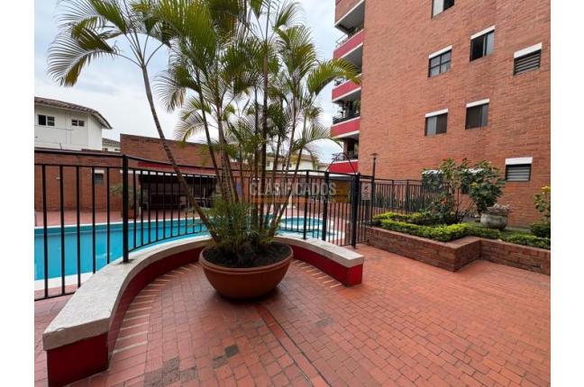Apartamentos, Venta en Prados del Norte