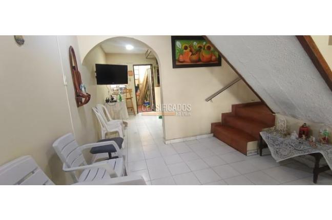 Casas, Venta, Champagñat - $350.000.000