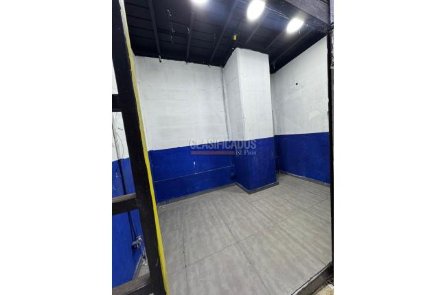 Locales y Bodegas, Venta, Centro Ccial Ciudad de Cali - $270.000.000