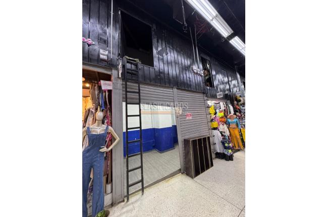 Locales y Bodegas, Venta, Centro Ccial Ciudad de Cali - $270.000.000