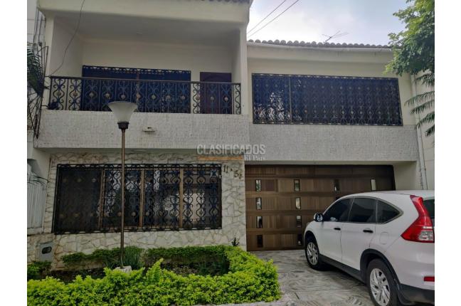 Casas, Venta en Ciudad Jardín