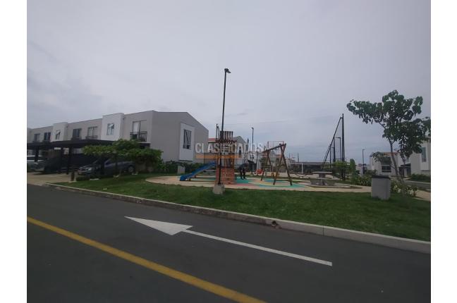Casas, Venta, Ciudad Country - $590.000.000