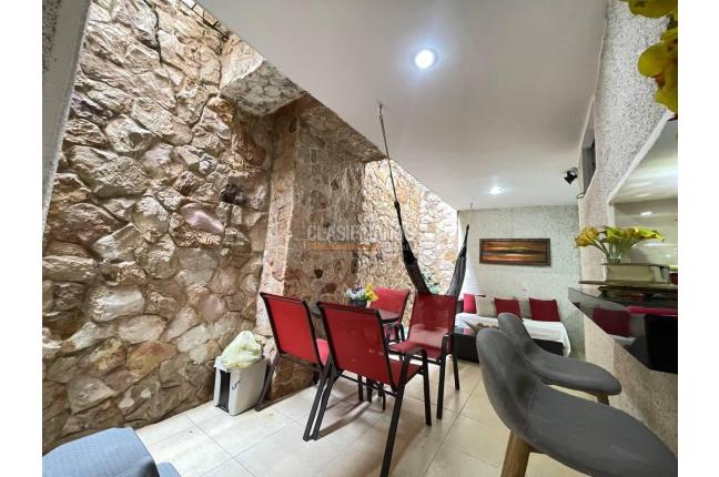 Apartamentos, Venta, Cerro Cristales - $570.000.000