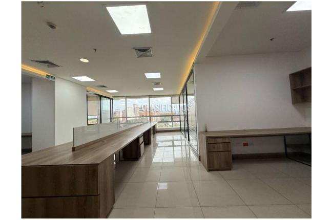 Oficinas y Consultorios, Alquiler, Centro Ccial. Jardín Plaza - $10.100.000