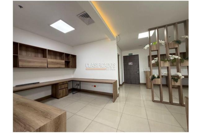 Oficinas y Consultorios, Alquiler, Centro Ccial. Jardín Plaza - $10.100.000