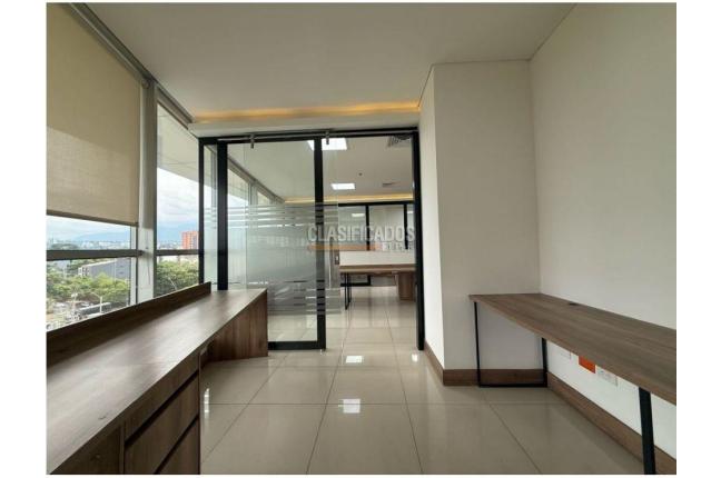 Oficinas y Consultorios, Alquiler, Centro Ccial. Jardín Plaza - $10.100.000
