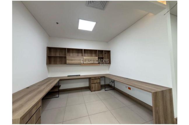 Oficinas y Consultorios, Alquiler, Centro Ccial. Jardín Plaza - $10.100.000