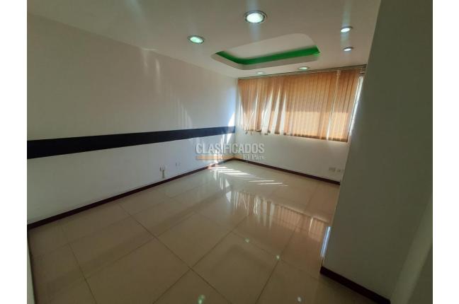 Oficinas y Consultorios, Venta en Centro Ccial Ciudad de Cali