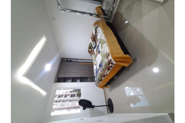 Apartamentos, Alquiler, Ciudad Pacifica - $2.200.000