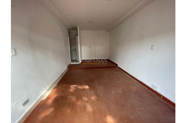 Locales y Bodegas, Alquiler, Champagñat - $800.000