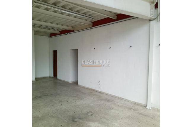 Locales y Bodegas, Alquiler, El Piloto - $22.000.000