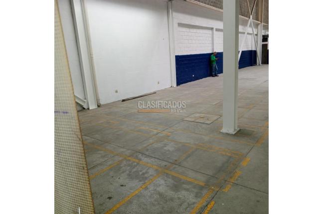 Locales y Bodegas, Alquiler, El Piloto - $22.000.000