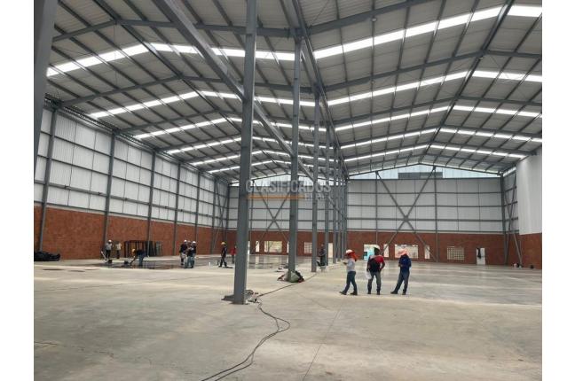 Locales y Bodegas, Alquiler, Paso del Comercio - $12.000.000