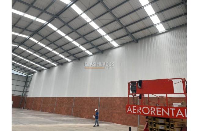 Locales y Bodegas, Alquiler, Paso del Comercio - $12.000.000