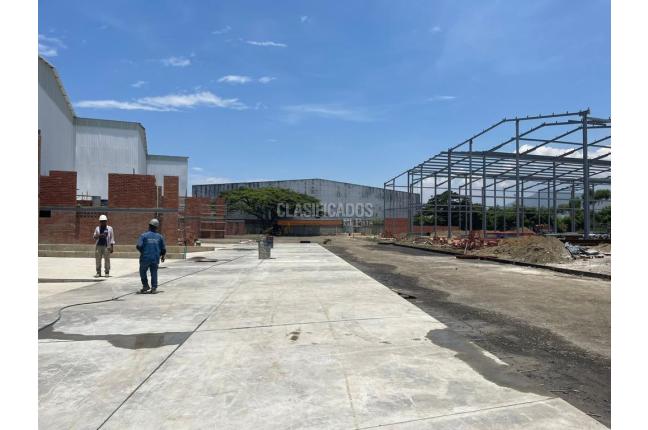 Locales y Bodegas, Alquiler, Paso del Comercio - $12.000.000
