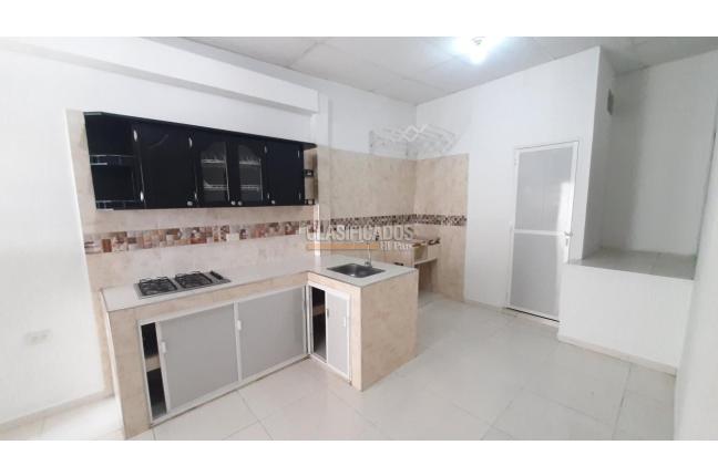Apartamentos, Alquiler, Nueva Floresta - $800.000