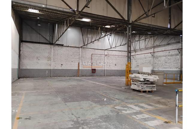 Locales y Bodegas, Alquiler, Industrial - $15.000.000