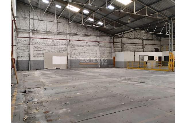 Locales y Bodegas, Alquiler, Industrial - $15.000.000