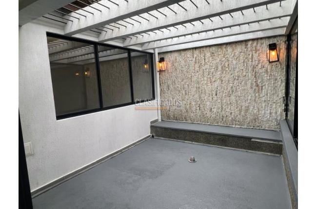 Casas, Venta en La Flora