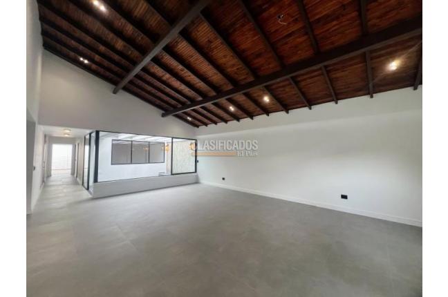 Casas, Venta en La Flora