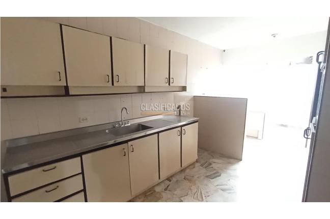 Casas, Alquiler, La Flora - $5.000.000