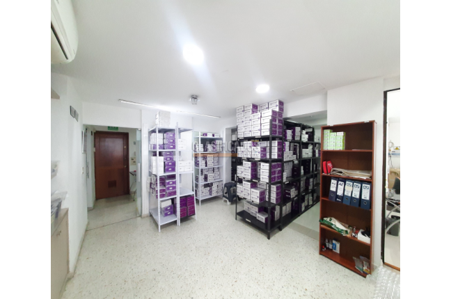 Oficinas y Consultorios, Alquiler, Los Cámbulos - $3.000.000