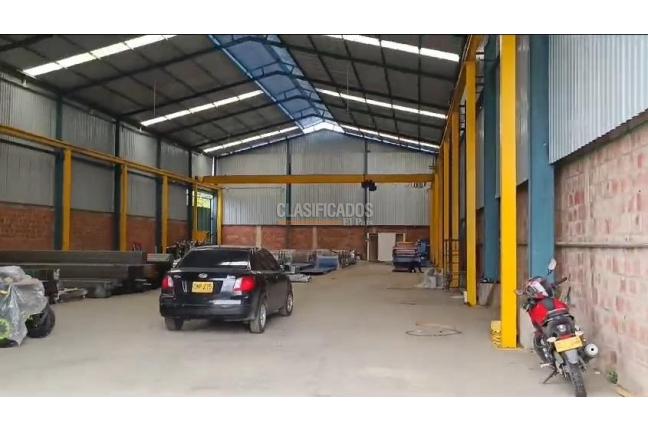Locales y Bodegas, Alquiler, Paso del Comercio - $18.000.000