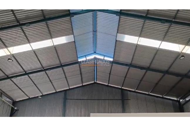 Locales y Bodegas, Alquiler, Paso del Comercio - $18.000.000