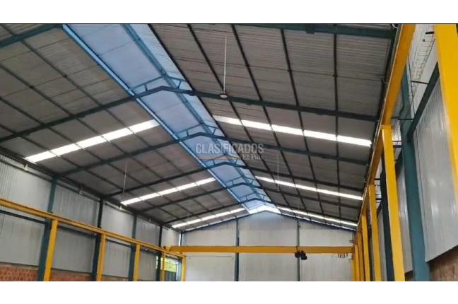 Locales y Bodegas, Alquiler, Paso del Comercio - $18.000.000