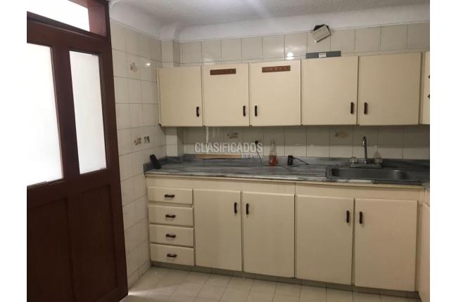 Apartamentos, Venta, Versalles - $380.000.000