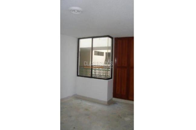 Apartamentos, Venta, Versalles - $380.000.000