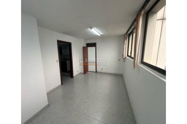 Oficinas y Consultorios, Venta, Versalles - $850.000.000