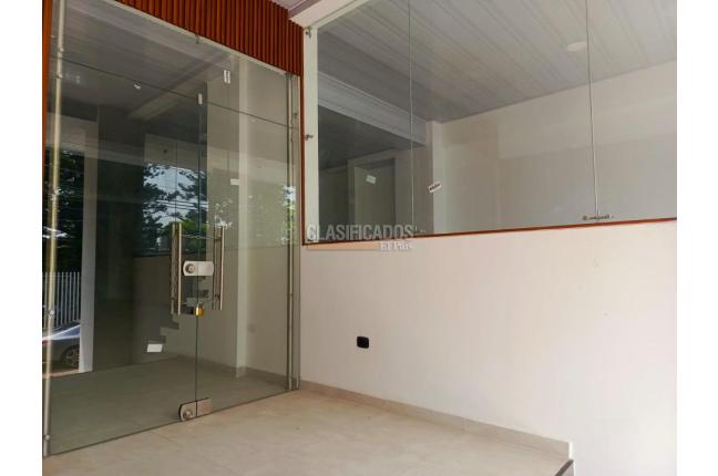 Locales y Bodegas, Alquiler, La Base - $4.000.000